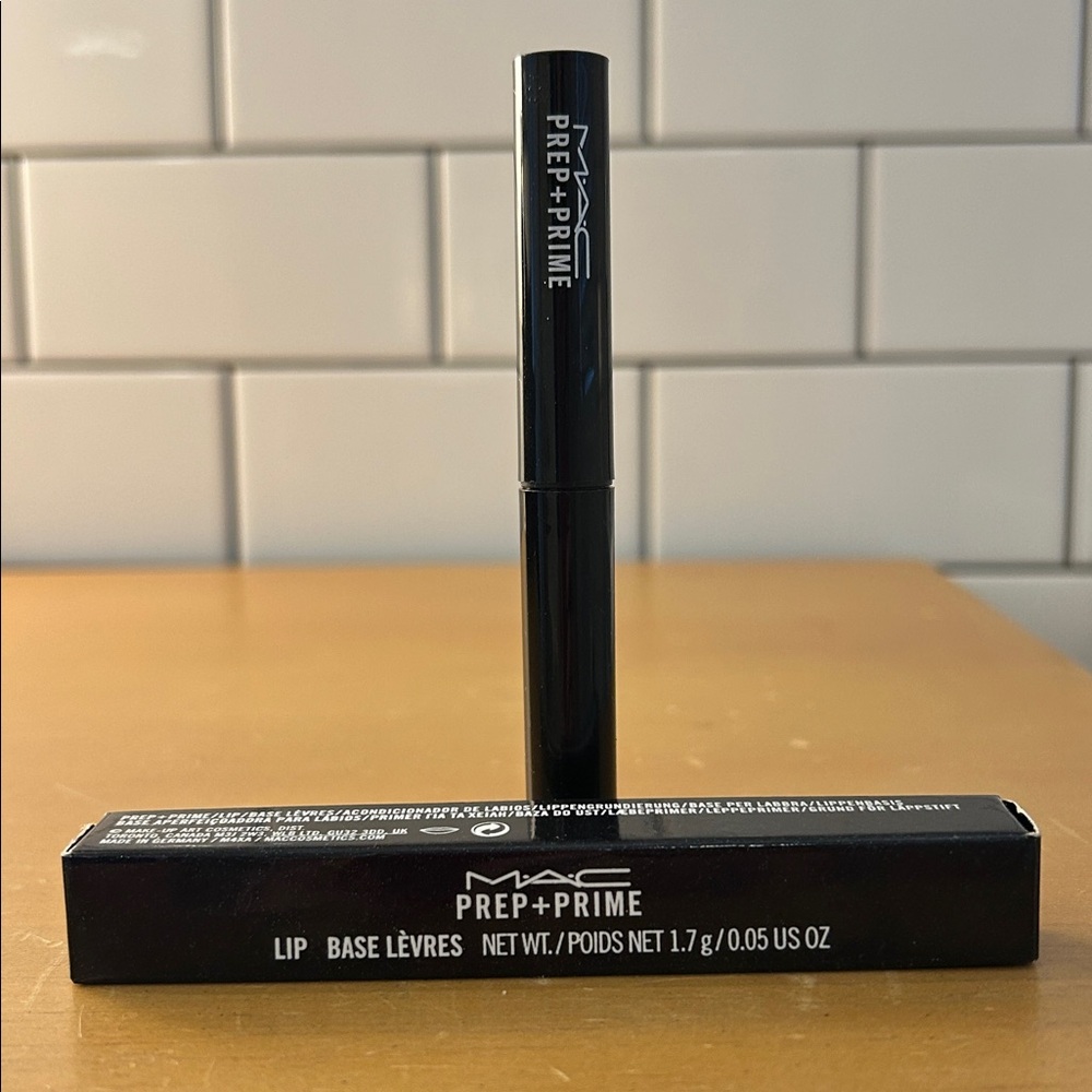 MAC Cosmetics Prime + Prep Lip Base